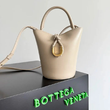 Bv 25S Small Liberta Bag 22CM Beige Calfskin Ghw