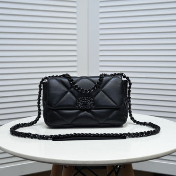 19 Flap Bag 26CM All Black
