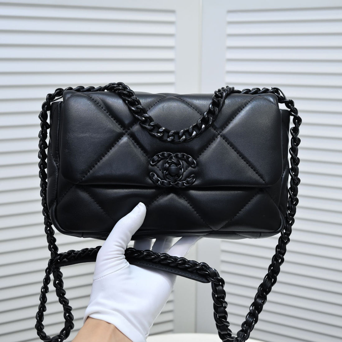 19 Flap Bag 26CM All Black