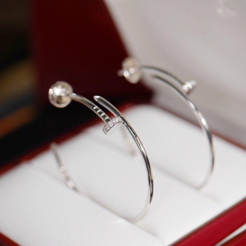 Juste Earrings Diamonds 1.8mm
