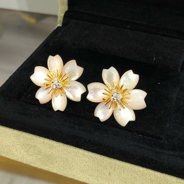 Rose Earring Mother Of Pearl
