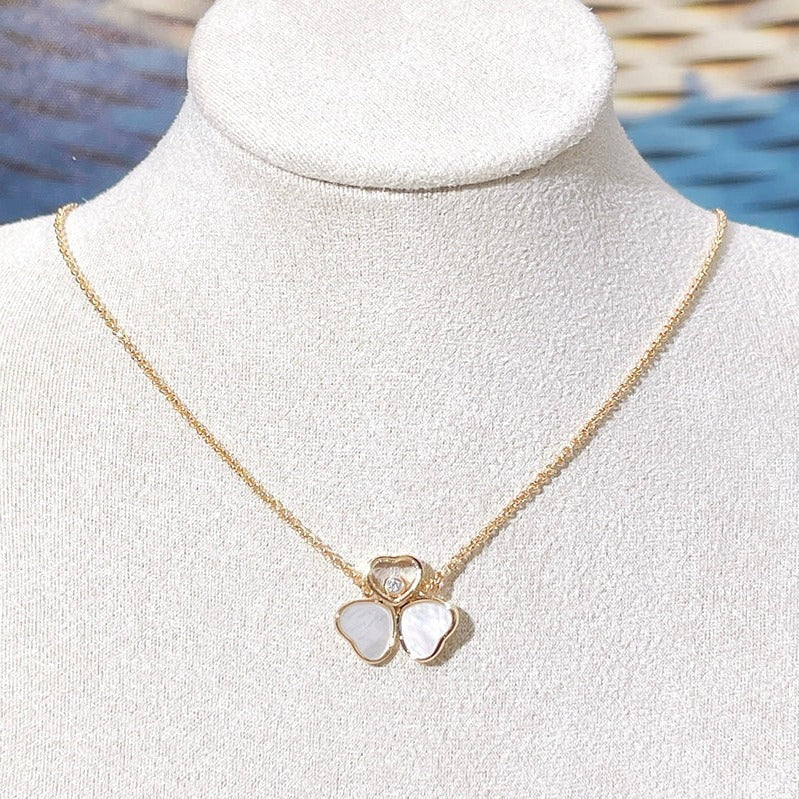 Happy Wing Necklace Mop 1 Diamond