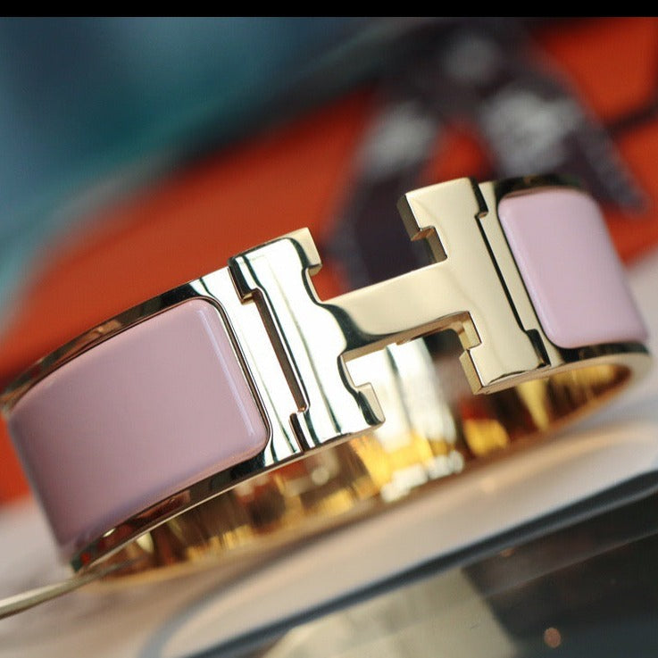 H Bracelet 18MM Gold