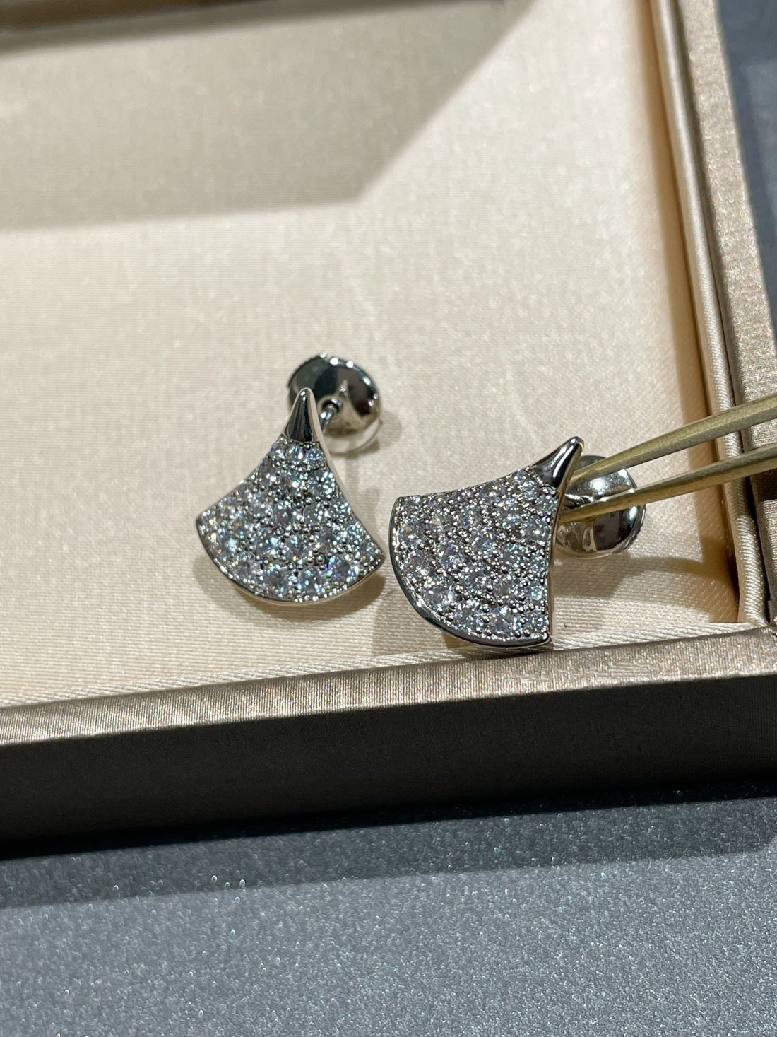 Dream Stud Earrings Diamond