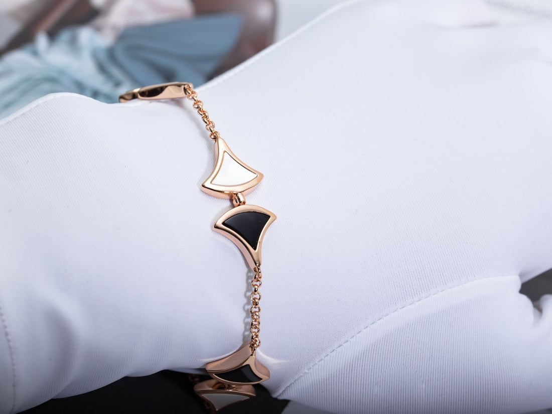 Dream Mop And Onyx Bracelet Pink Gold