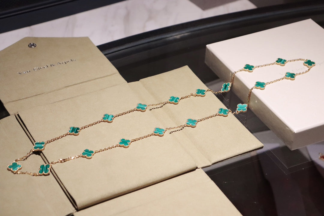 Clover 20 Motifs Malachite Gold