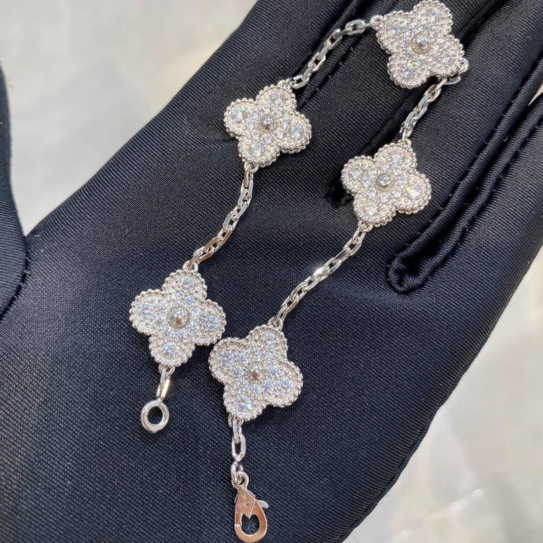 Clover 5 Motifs Silver Diamond Bracelet