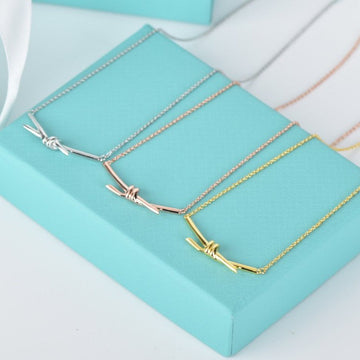 Knot Necklace