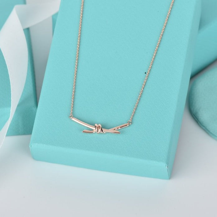 Knot Necklace