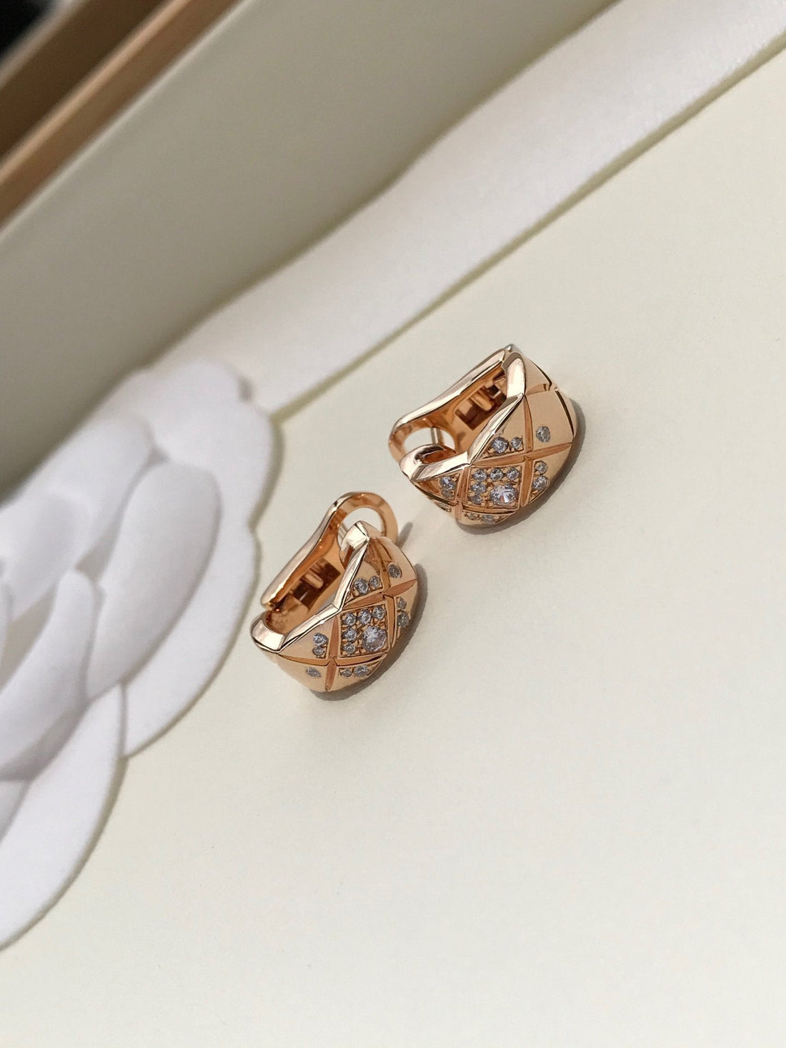 Crush Diamond Pink Gold Earrings