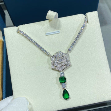 Rose Pedant Silver Diamond 3 Motif Neckalce