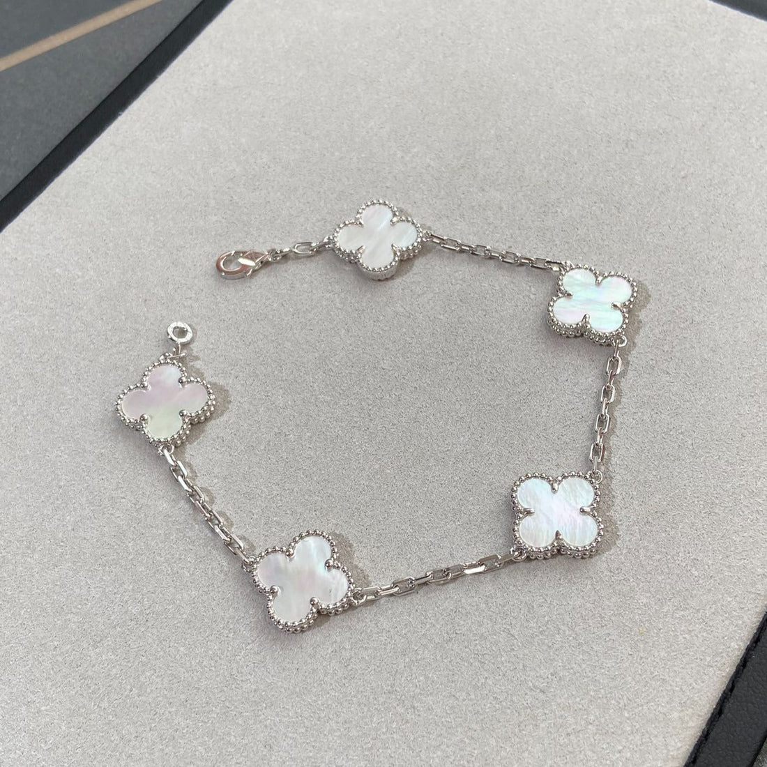 Clover Silver Mop 5 Motif Bracelet
