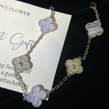 Clover 5 Motifs Silver Chalcedony Diamond Bracelet