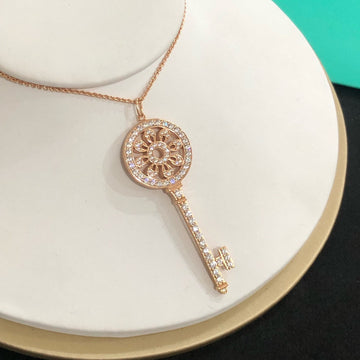Keys Petals Diamond Necklace