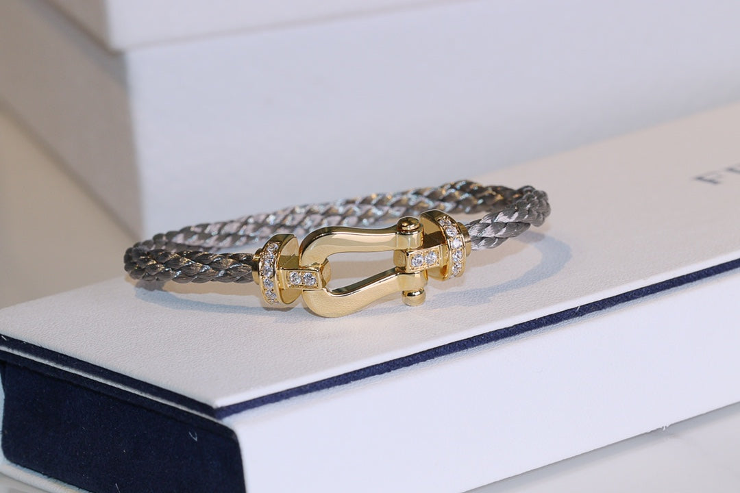 Force 10 Half Diamond Grey Corderi Gold Large Model