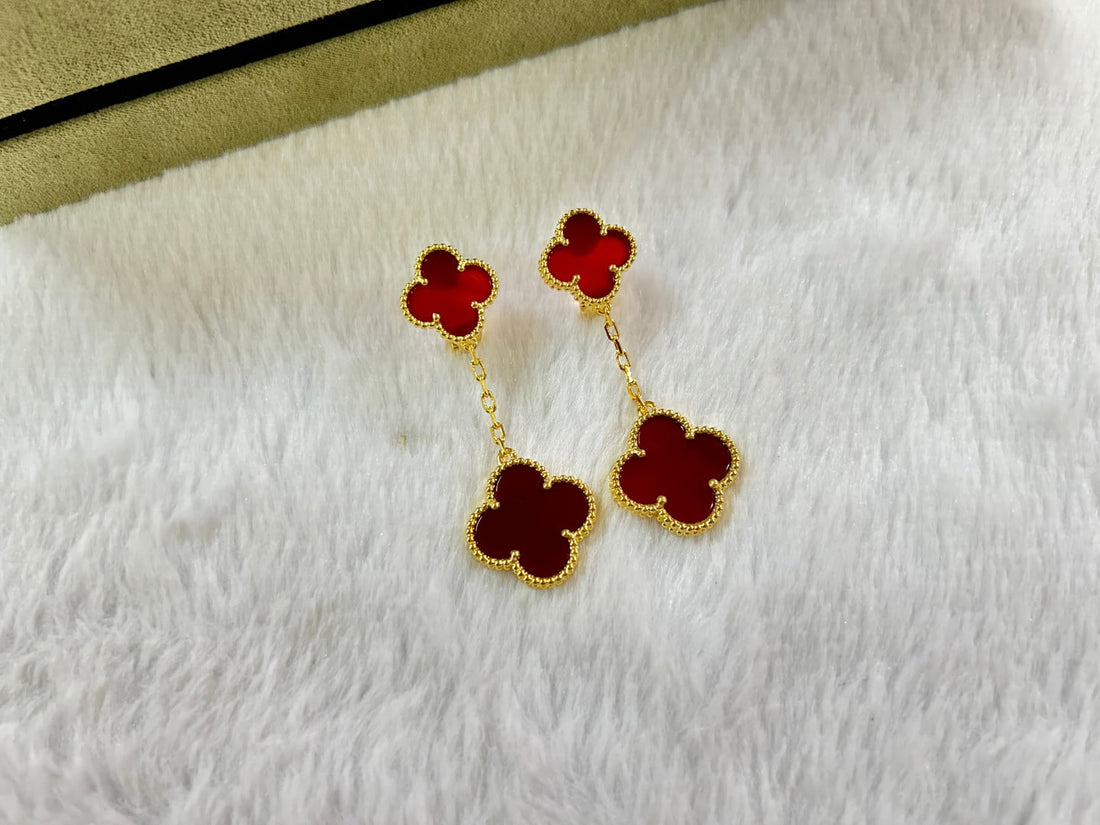 Clover 2 Motif Carnelian Earrings