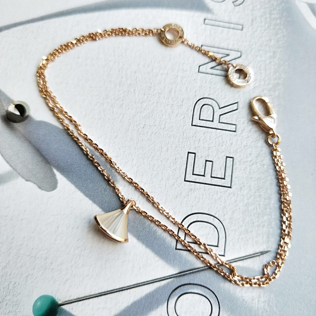 Dream 1 Motif Mop Pink Gold Double Chain Bracelet