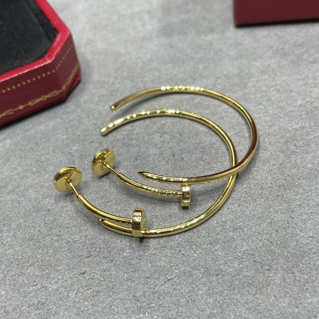 Juste Large Hoop Earrings