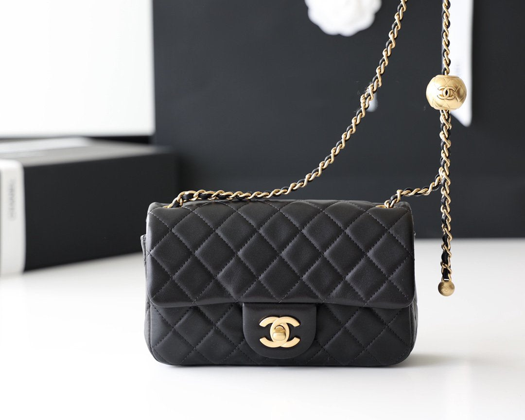 Flap Bag 20CM Gold Hardware Black Lambskin