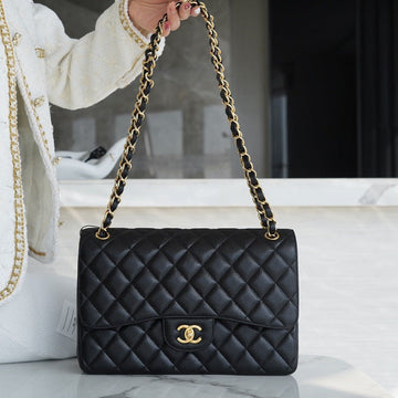 Flap Bag Jumbo 30CM Gold Hardware Black Caviar