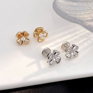 Fiorever Mini Diamond Stud Earrings