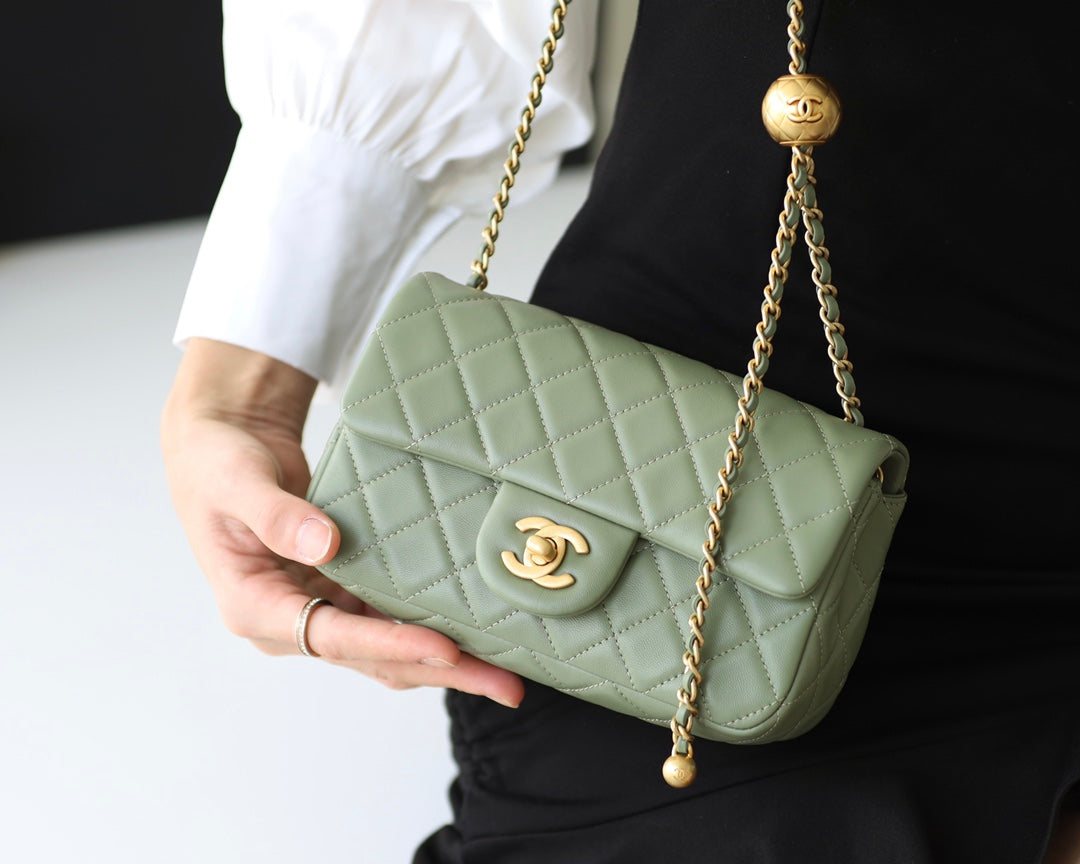 Flap Bag 20CM Khaki Lambskin Gold Hardware
