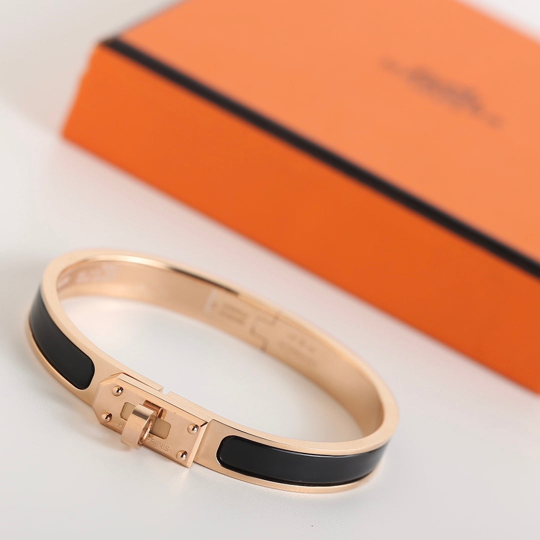 Hm Kelly Black Bracelet