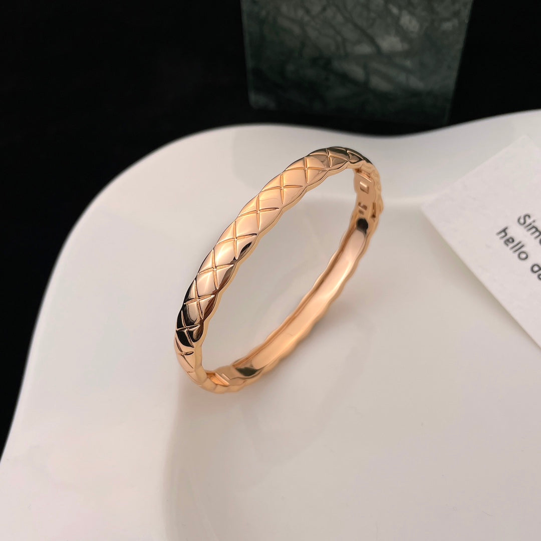 Crush Bracelet Quilted