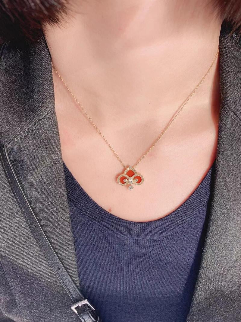 Fleur De Lis Pink Gold Diamond Necklace