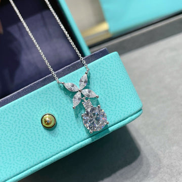 Victoria Pendant Silver Diamond Necklace