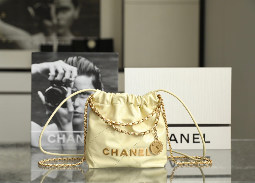 CC 22 Antiba Hobo Bag Beige 20CM