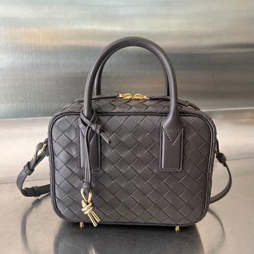 Bv Getaway Small 23CM Chocolate Lambskin
