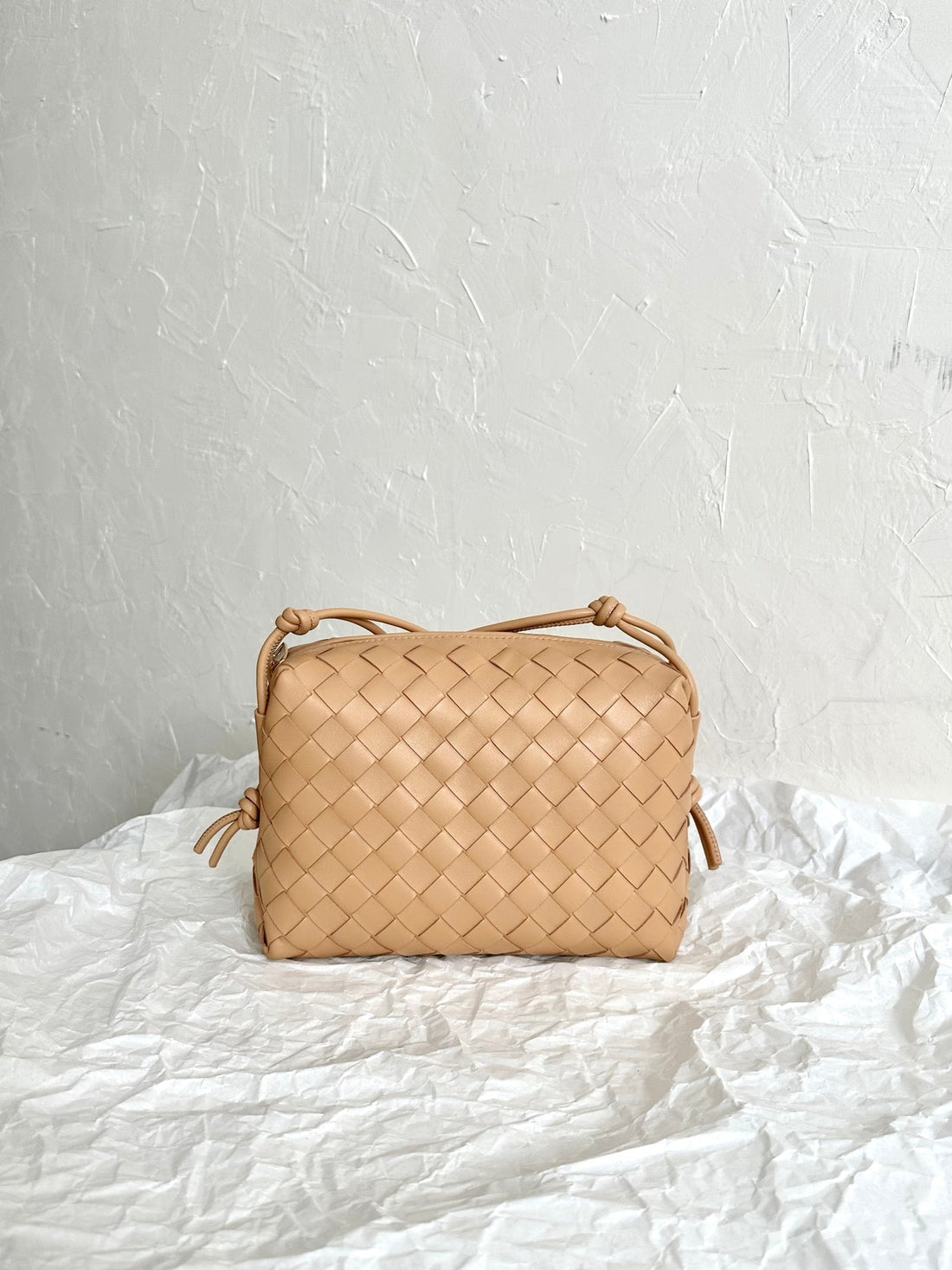 Bv Loop Small 23CM Beige Calfskin