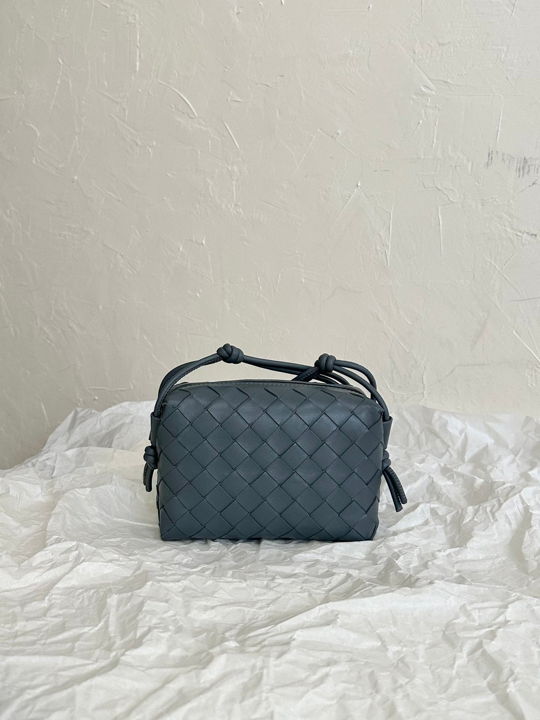 Bv Loop Mini 17CM Grey Calfskin