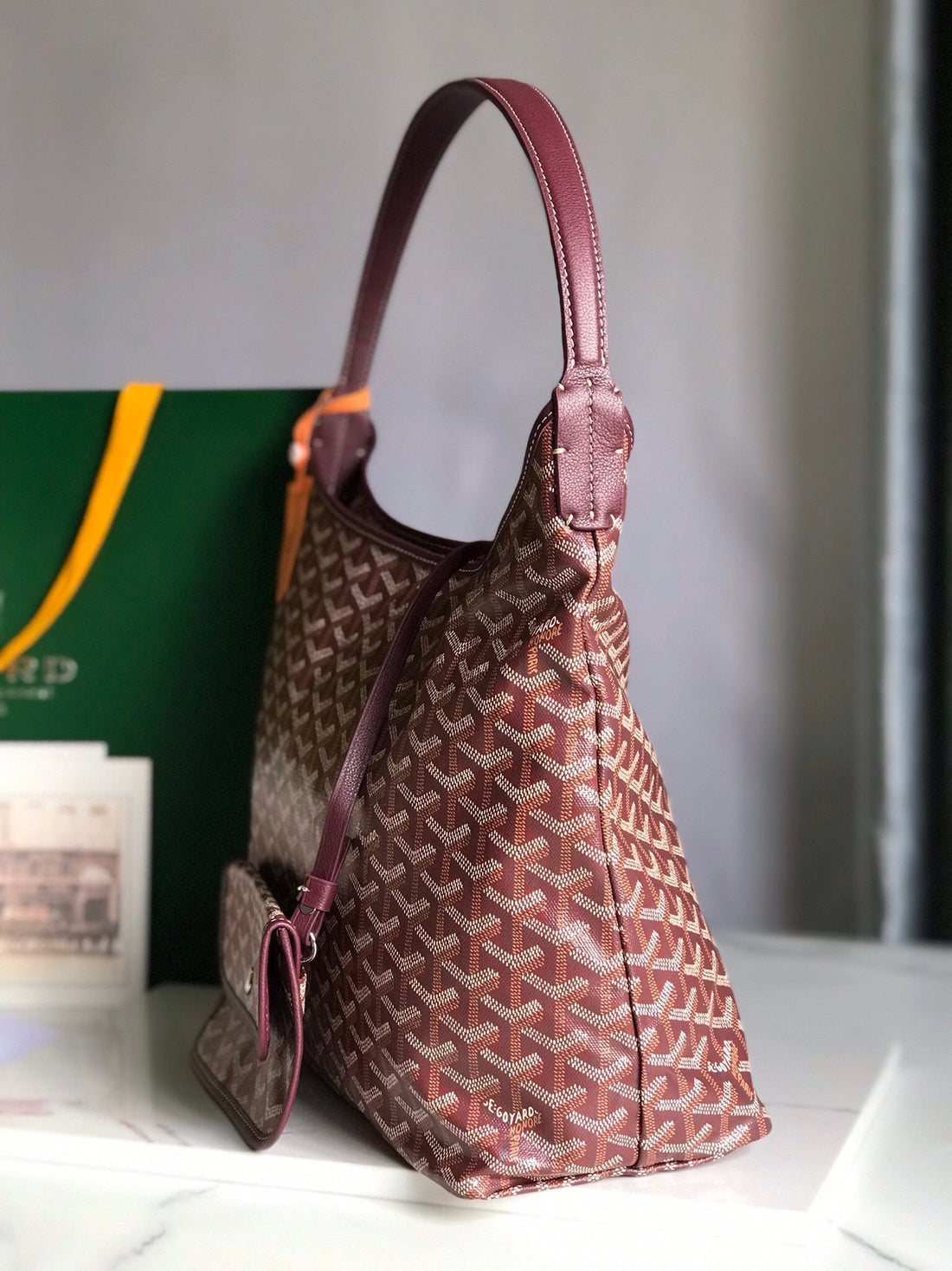 Hobo Boheme 42CM Red Canvas
