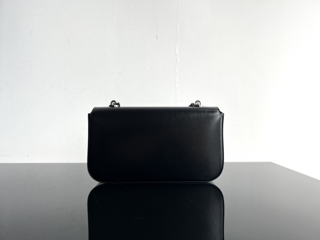 Cuir Triomphe 20 All Black Calfskin