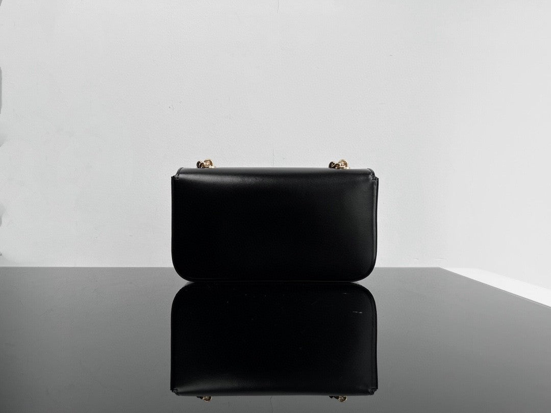 Cuir Triomphe 20 Black Calfskin Gold Hardware