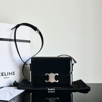 Teen Triomphe 18 Black Calfskin Silver Hardware