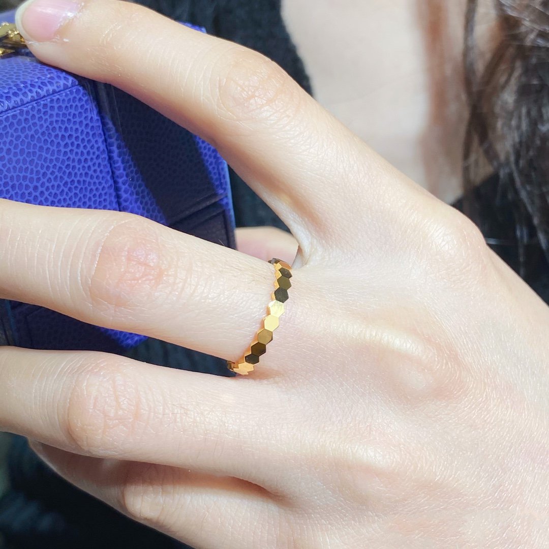 Bee Love Small Ring