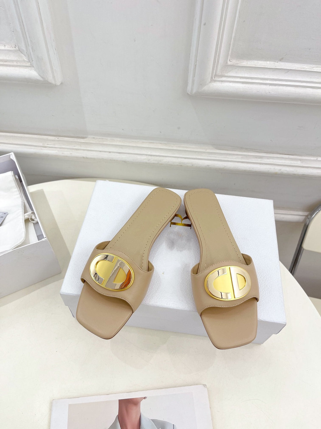 CD Forever Heeled 1.5cm Beige