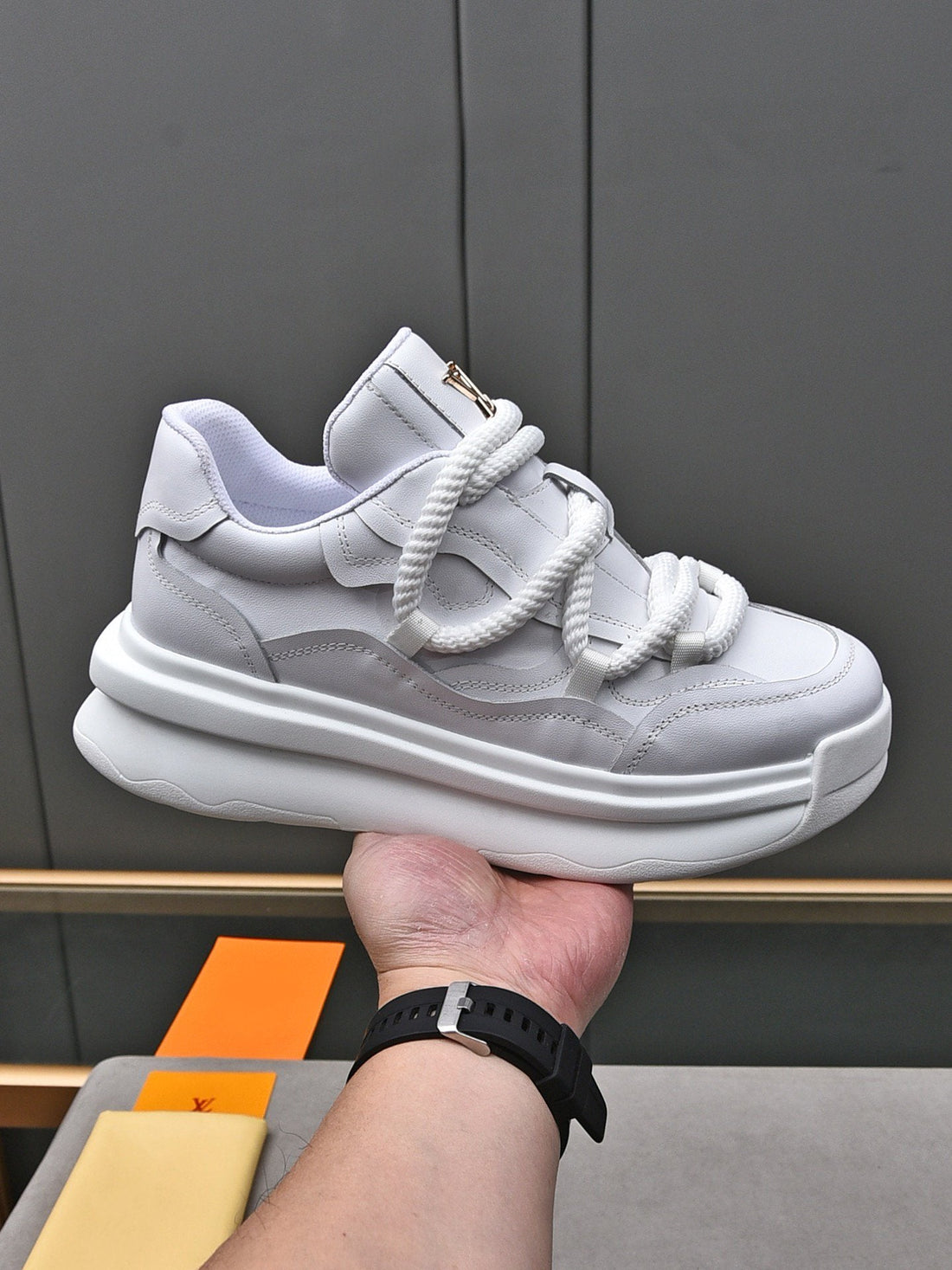 LV Sneakers White Lace-Up