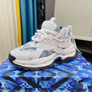 LV Men's White Sports Shoes