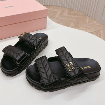 Miu Miu Sandal Black Sheepskin 133357