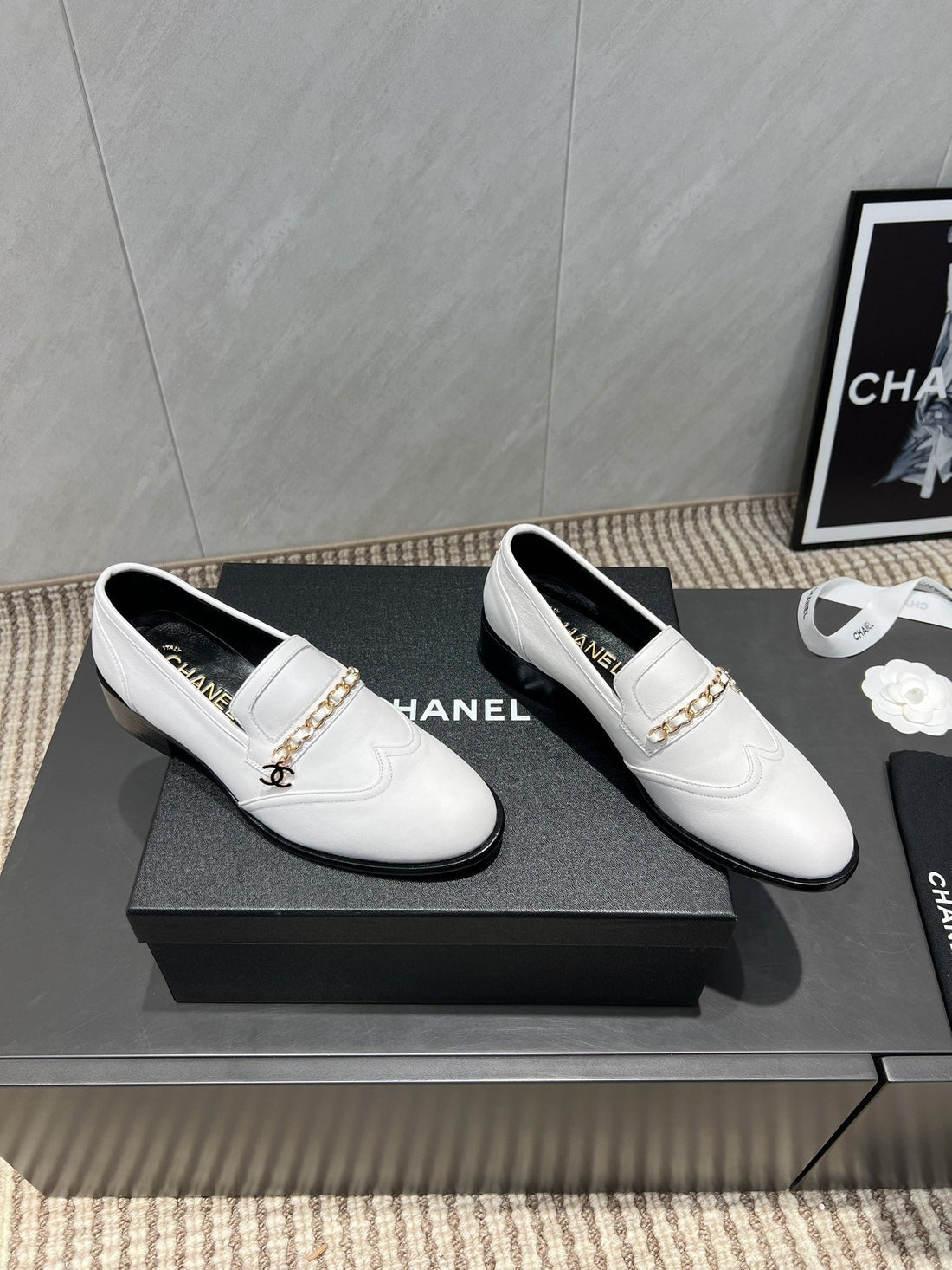 CC 25S Round Toe Chain Loafers In White Cowhide 442532