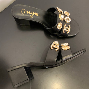 Chanel Embellished Sandal Black Leather 166885