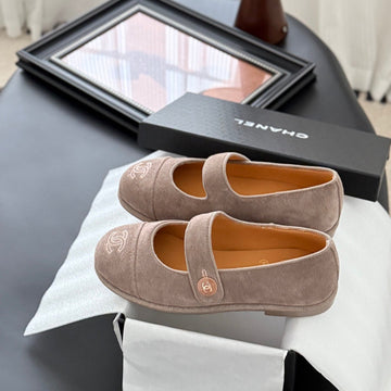 CC 25K Mary Jane Flats Pinky Beige Suede 458759
