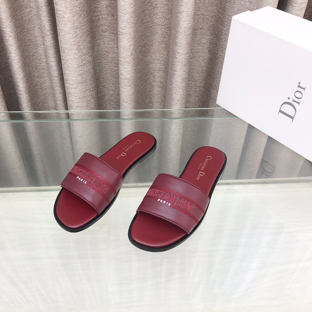 CD Dway Flat Flip-Flop Colorblocked Logo Embroidery Burgundy 15MM Cowhide