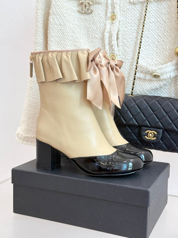 CC 25A Pleated-Collar Bow-Tie Stretch Ankle Boots Beige Lambskin 473354