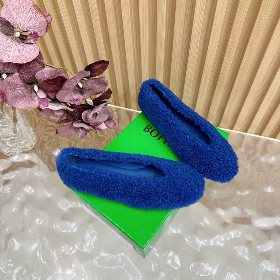 Bv 25SS Shearling Ballerina In Blue Wool Sheepskin