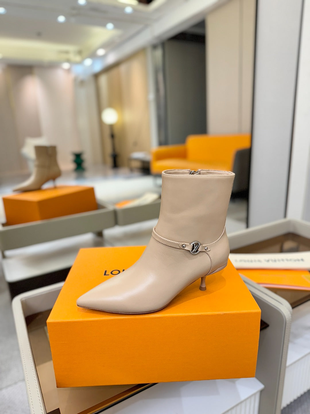 LV 6AM Ankle Boots 55MM Heel Cream Calfskin 504809